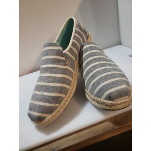 Toms Slip On Wrap Style Canvas Blue Striped Flats Shoes Slip On Womens‎ Size 9.5 - Picture 1 of 10